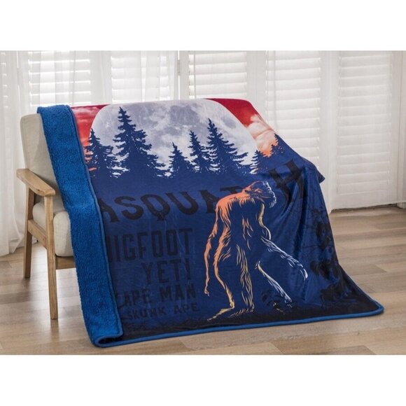New Sasquatch Big Foot Plush Fleece Throw Gift Blanket Sherpa Full Moon Red Sky - Picture 1 of 4